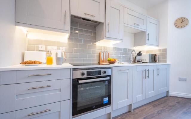 North Lane Apartment by Tŷ SA