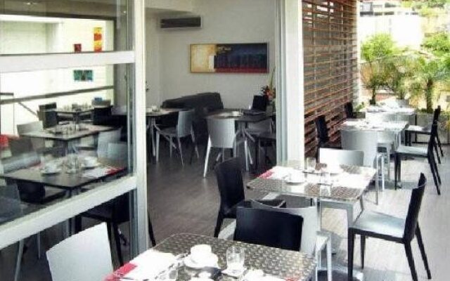 Austral Suites