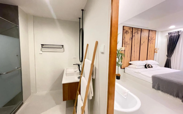 YOLO Bangkok Boutique Hotel