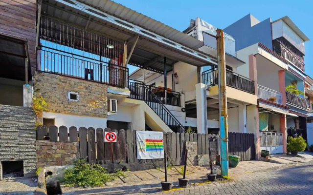 OYO Life 92651 Meir E-homestay Syariah