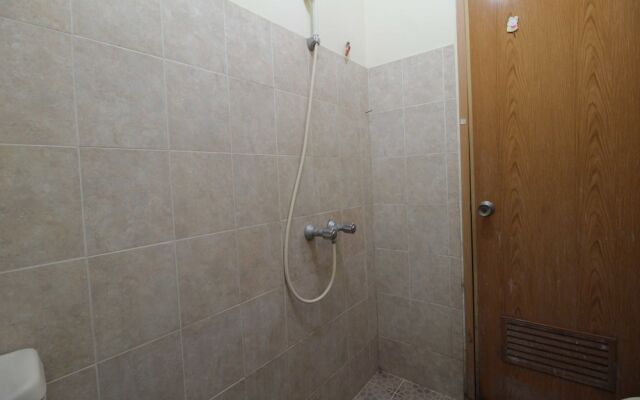 RedDoorz near Ciputra World Kuningan 3