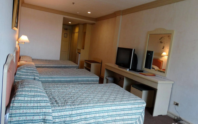 Orange Grove Hotel