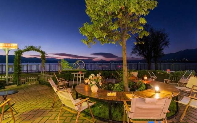 Dali Manhai Seascape Inn (Dali Erhai S Bay Branch)