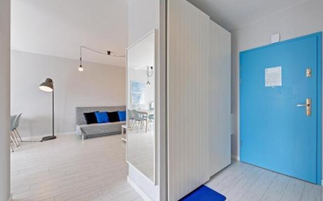 Chmielna Park by Sun & Snow