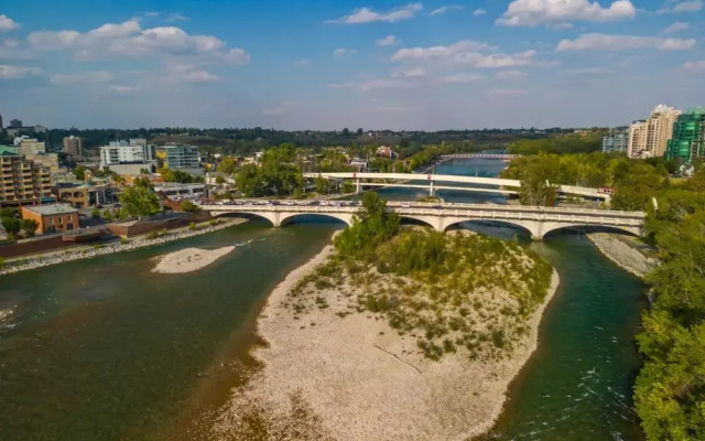 The Loki No Service Fees Patio BBQ 55 TV