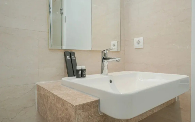 Fabulous Menteng Park Studio Apartment