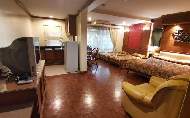 Royal Ivory Sukhumvit Nana