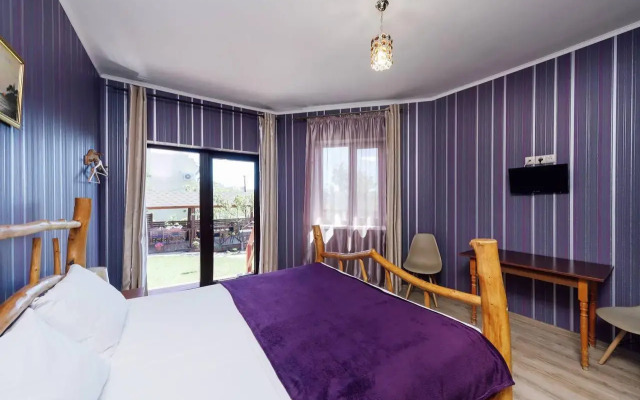 Сосновый двор