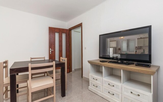Amazing Home in Barbat With Wifi and 2 Bedrooms