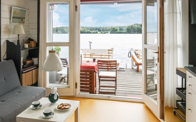 Beautiful Ship/boat in Brandenburg With 1 Bedrooms