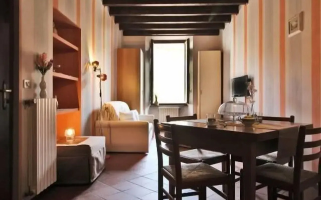 Comfortable Apartment Cavour Square