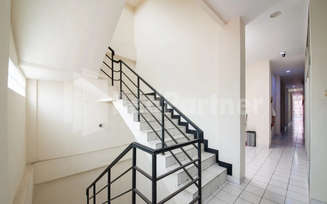 Orange Garden 47 RedPartner