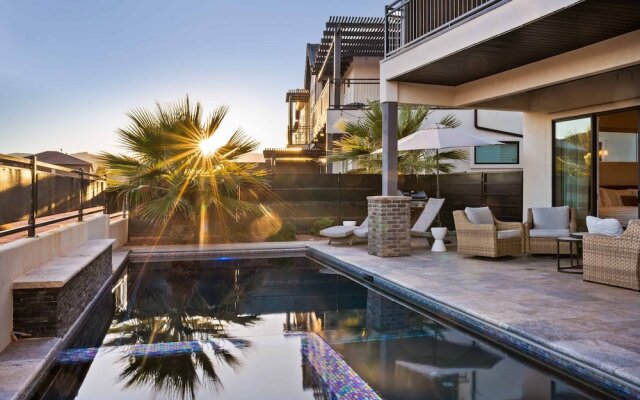 Private Pool Oasis #57 5 Bedroom Townhouse