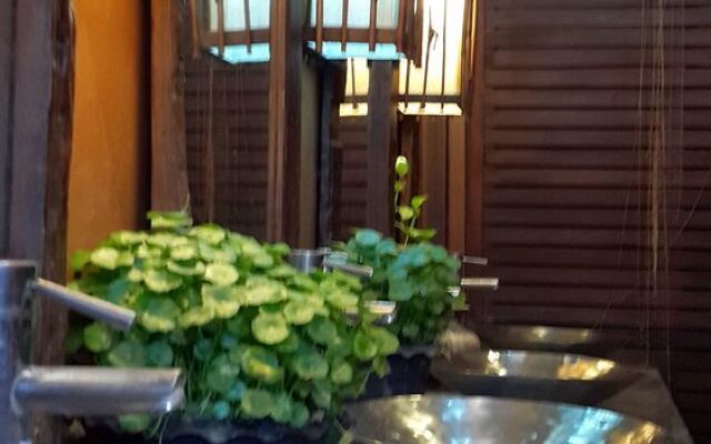 Nontnatee Homestay