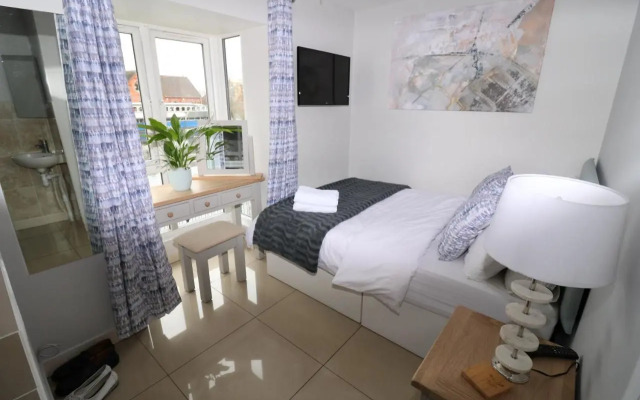 Riverside Rooms