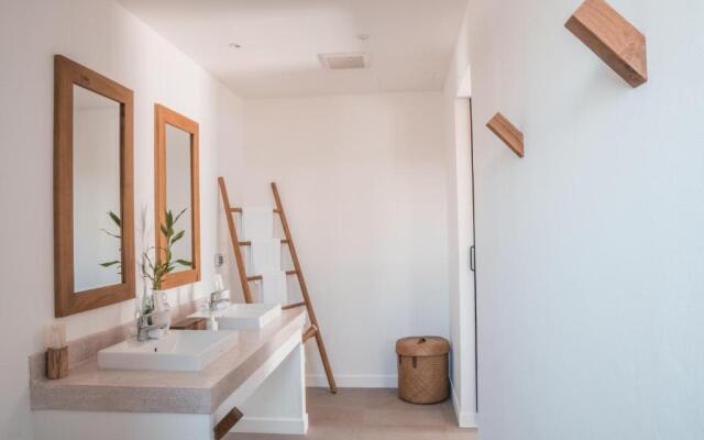 The Mooring Resort Hotel