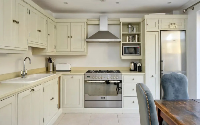 Stunning 3 bed Home With Garden - Wandsworth