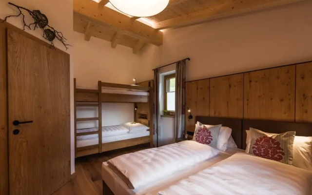 Chalet With Sauna and Natural Pool