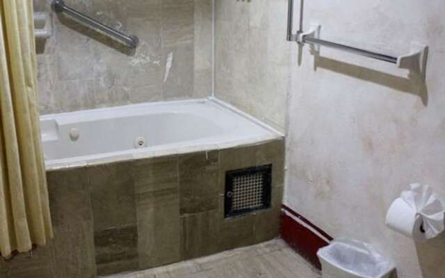 Marina Pinacate 1BR 220-V by Casago