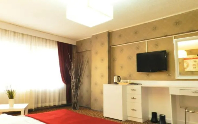 Simal Airport Suites