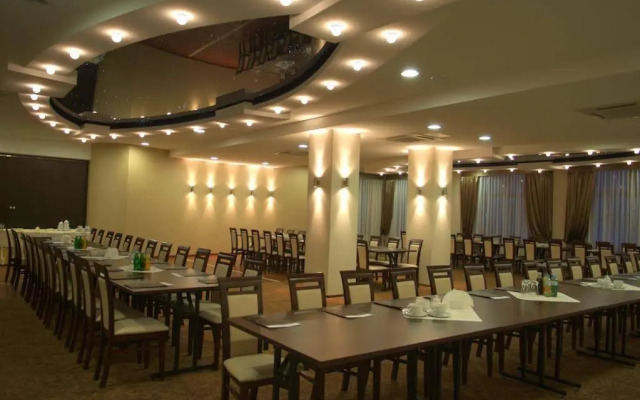 Hotel Cztery Pory Roku