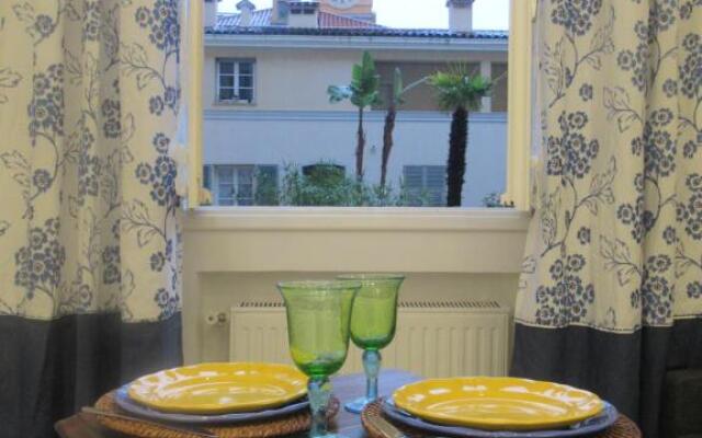 Le Ptit Niçois sur le Port