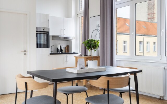 Primeflats - Lofts am Flugfeld Tempelhof