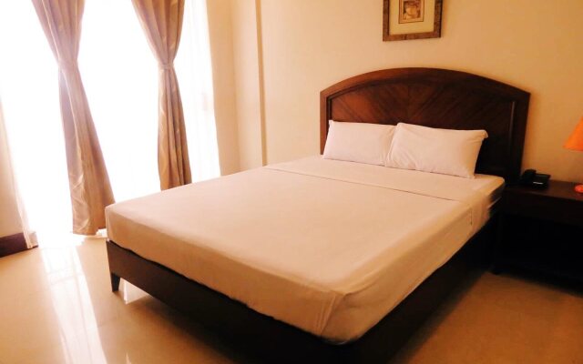 Country Chateau Hotel