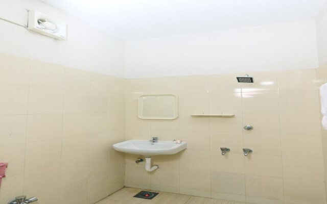 OYO 1054 Hotel AVNB Towers