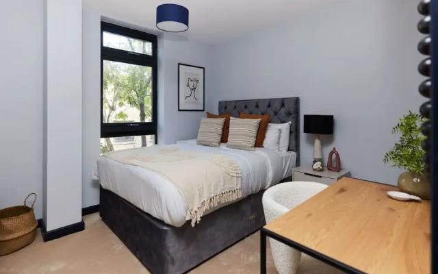 The Whitechapel Place Stunning 2bdr Flat With Balcony