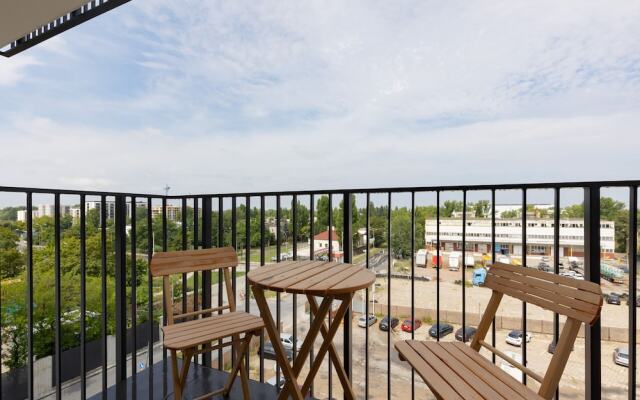 Home Factory Estate Kotsisa by Renters