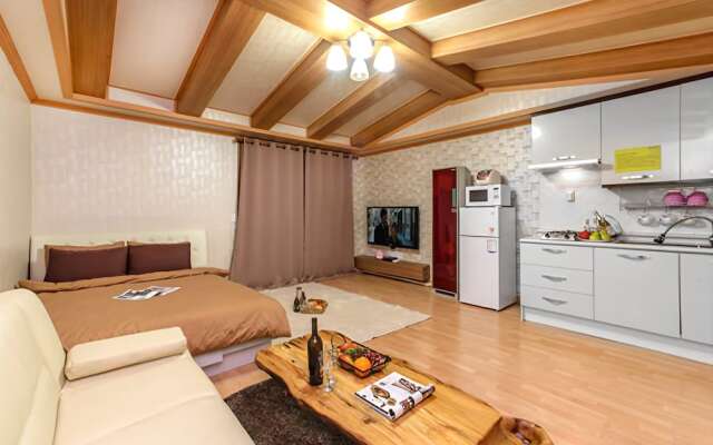 Gyeongju the One Pension - Red