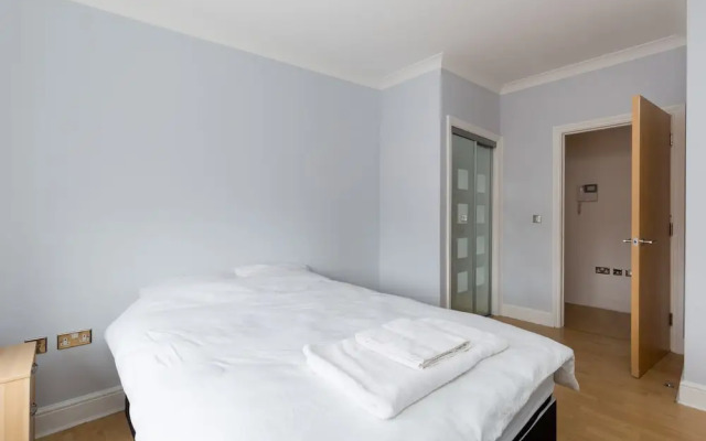 Birmingham Serviced Apartment - The Qube