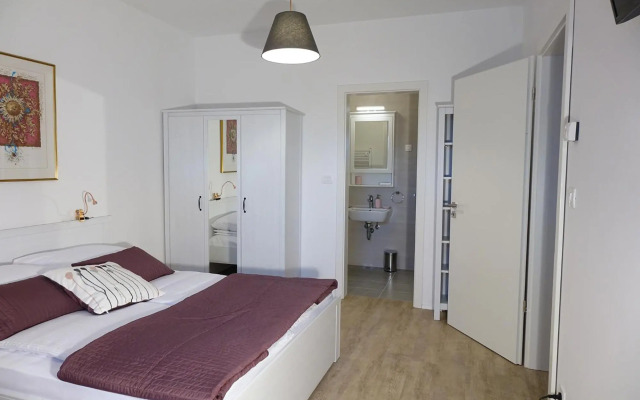 Central Apartments with Parking