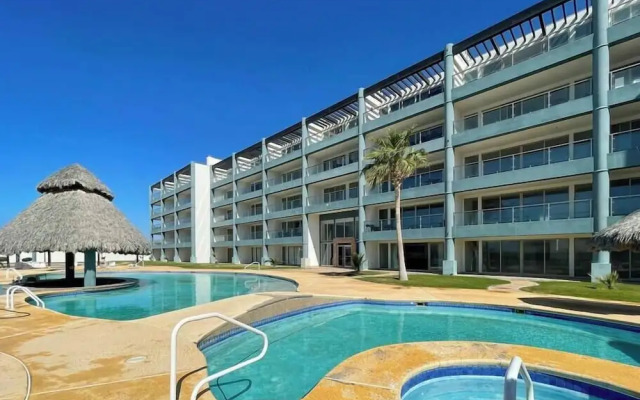 Upscale Ocean View Condo Close to it all Great