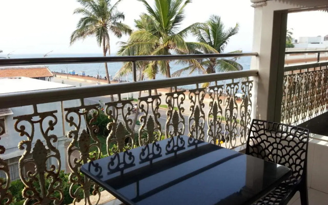 Lotus Bay View Hotel