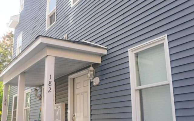 Bedrooms near Fenway & Downtown Boston