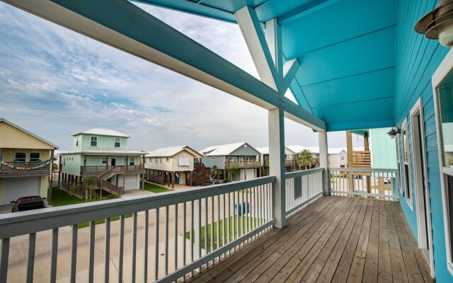 La Sirena - Overlooking Nature Preserve