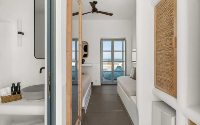 Mr & Mrs White Paros Suites & More