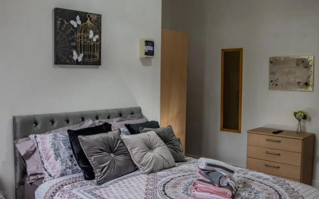 Bv Comfy Studio At Maningham Lane Bradford