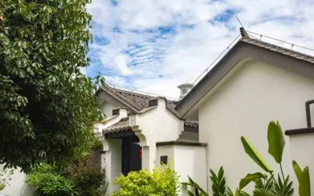 Tengchong Clouds&Spring  Boutique