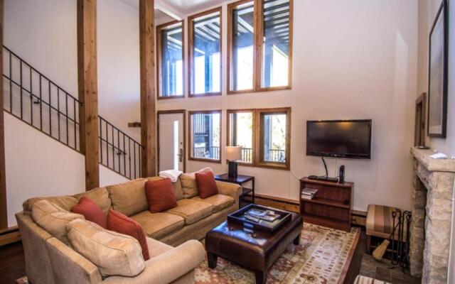 Fifth Avenue Unit 202