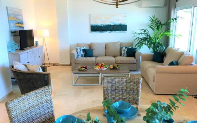 Penthouse Bermuda Beach 2