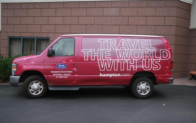 Hampton Inn & Suites Nashville-Airport