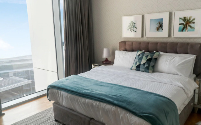 Luxury 3BD Bluewaters Island sea & Dubai Eye View