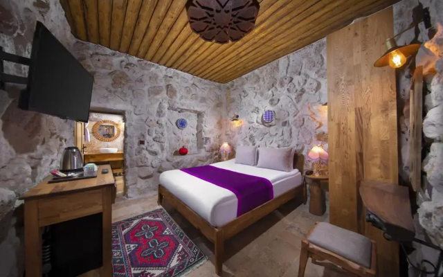Cappadocia Çavuşin Stone House