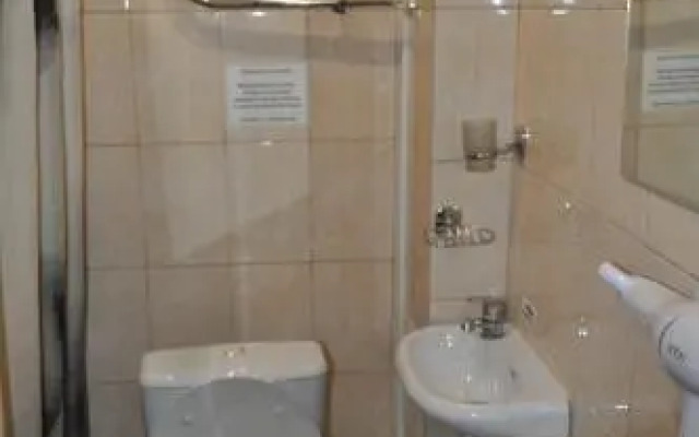 42 Km Hotel
