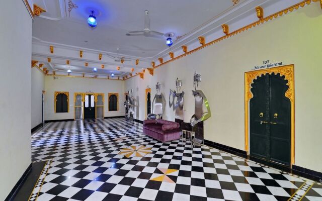 Jaisingh Garh Hotel and Resort