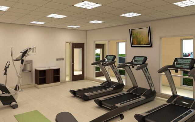 Holiday Inn Express & Suites Kansas City - Lee's Summit by IHG