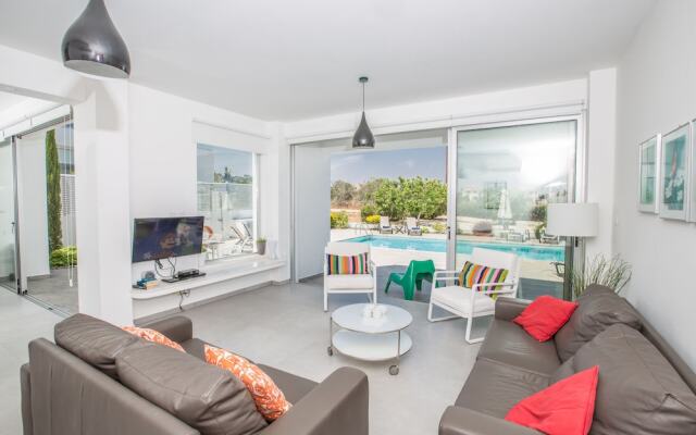 Protaras Holiday Villa Ccv2